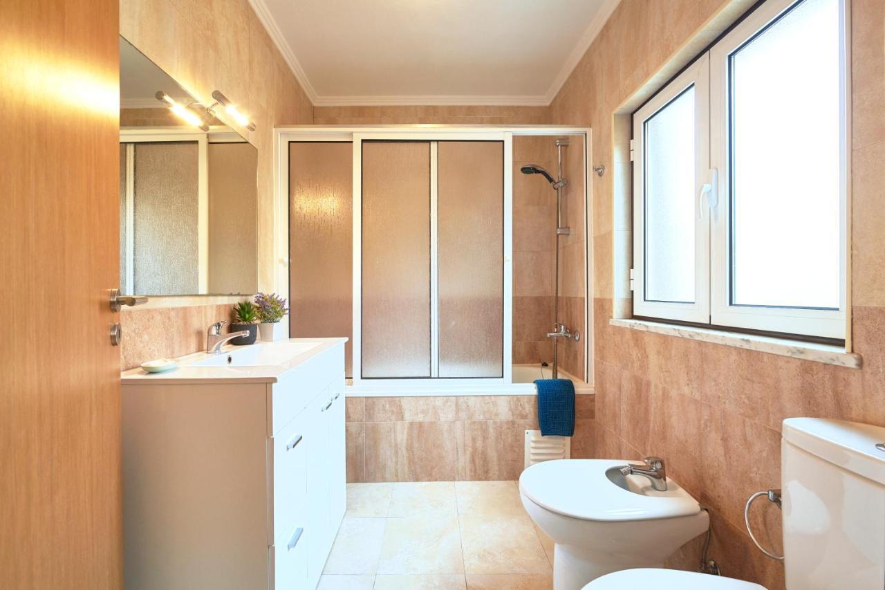 Idyllic Lisbon Apartments With Amazing Courtyard, By Timecooler מראה חיצוני תמונה